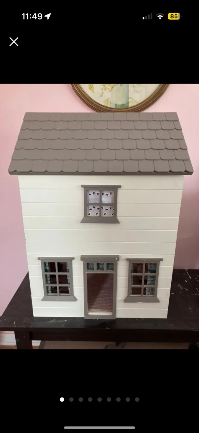 Furnished Dollhouse image indicator(2)