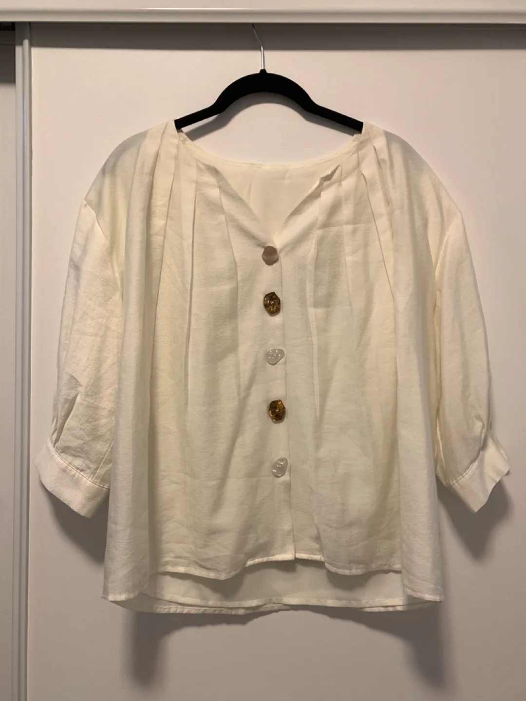 Japanese Cream Button-Down Blouse size L thumbnail