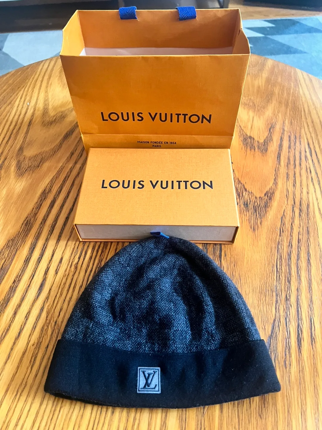 Louis Vuitton Hat with Box and Bag thumbnail