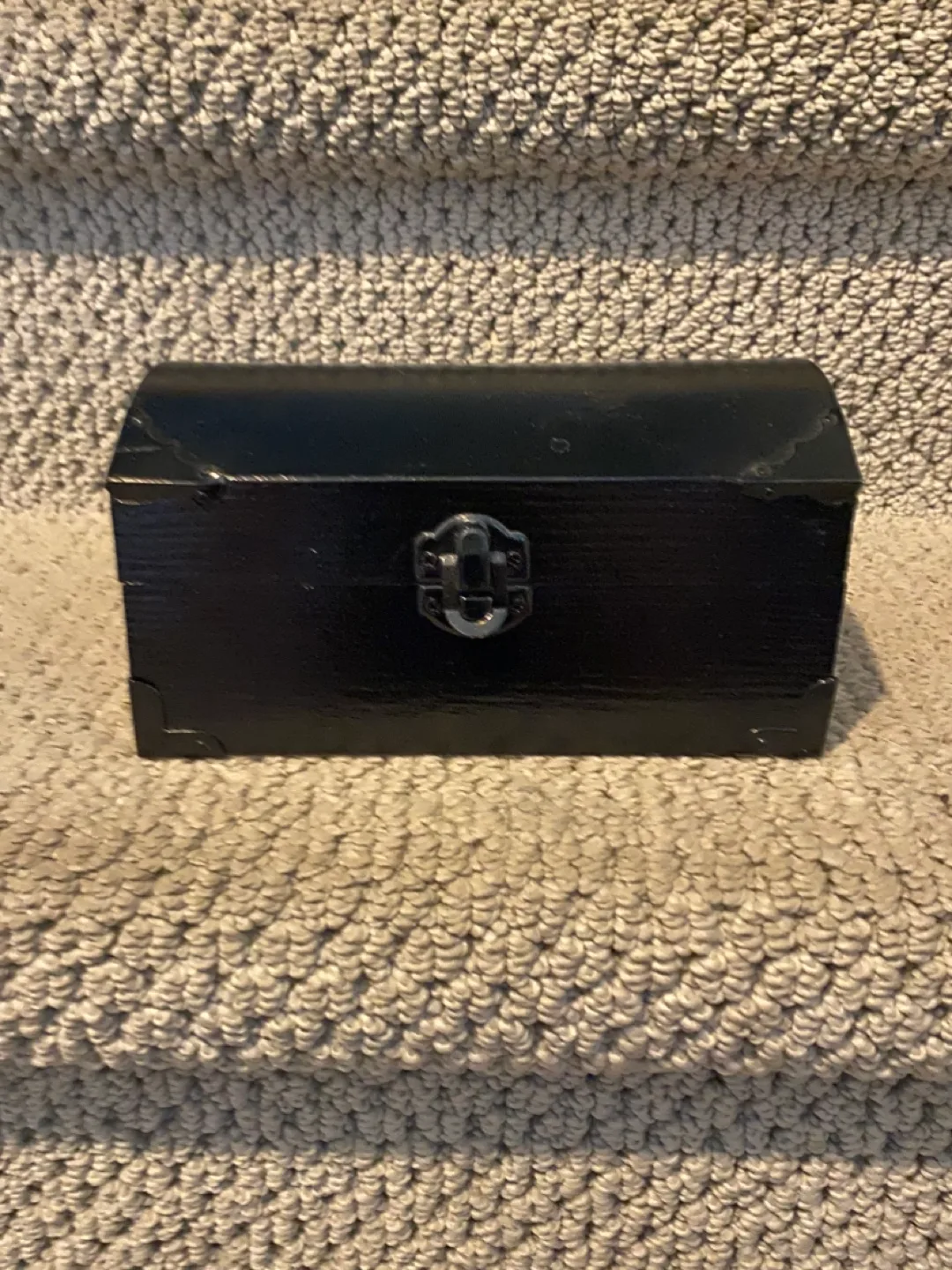Assorted Essential Oils in Decorative Box thumbnail