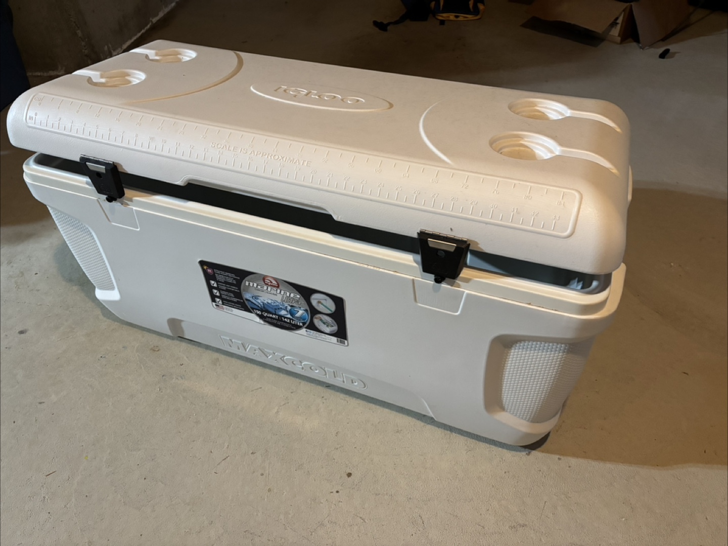 Igloo Marine Ultra 150 Quart Cooler