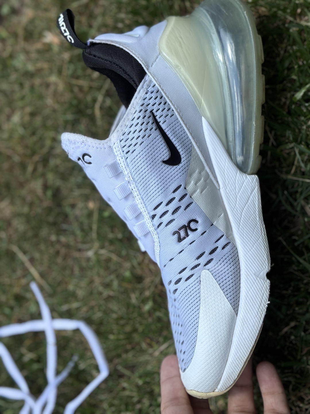 Nike Air Max 270 - US 8.5 - photo 3