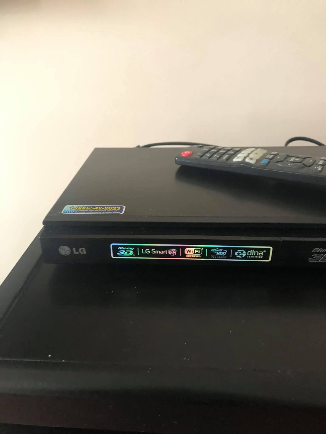 LG Blu-ray 3D Smart Player - photo 2