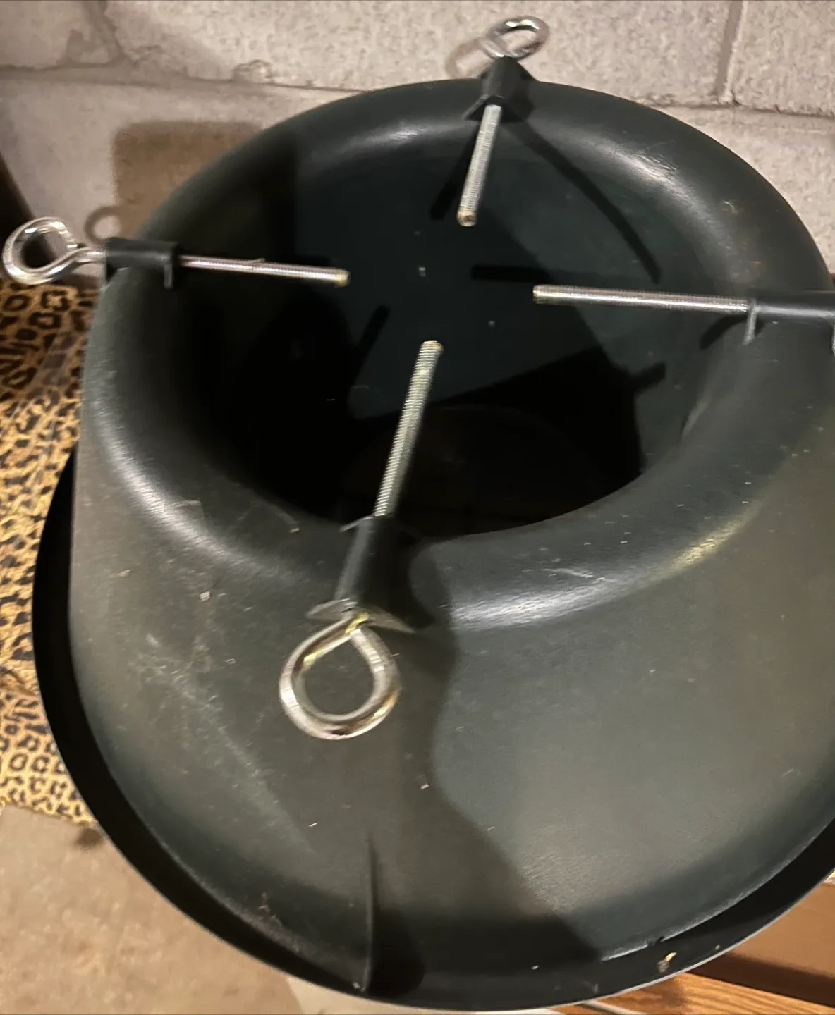 Christmas Tree Stand for real tree with water reservoir thumbnail