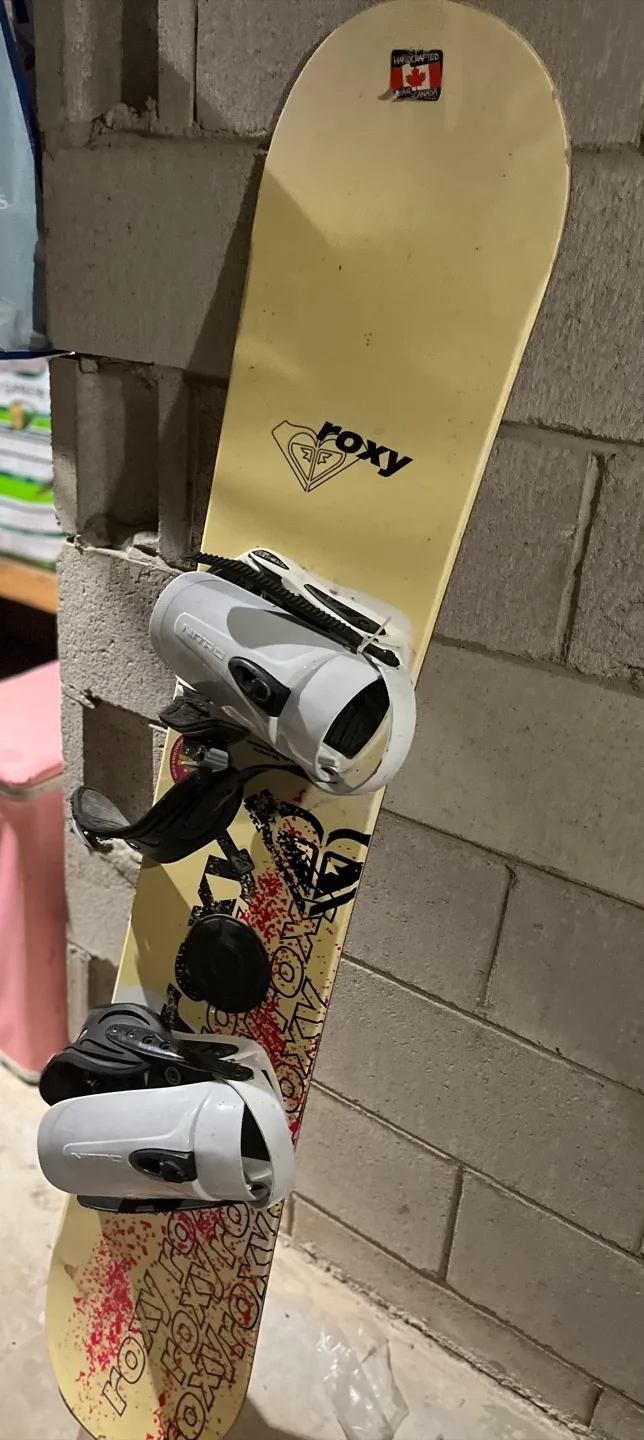 Roxy Snowboard 57 Inches thumbnail
