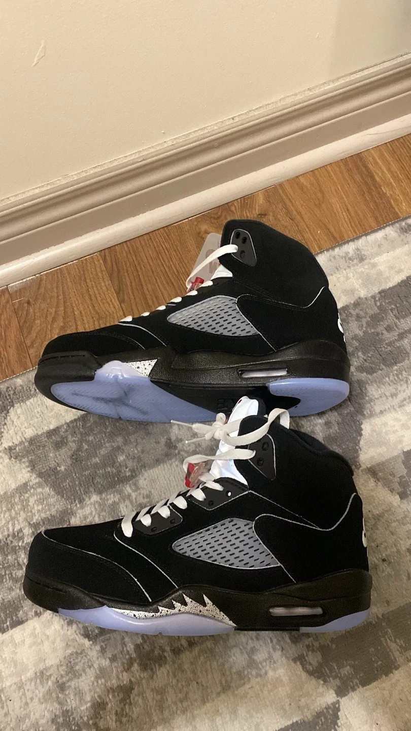 Jordan 5 OG Retro “Black” Metallic image indicator(3)