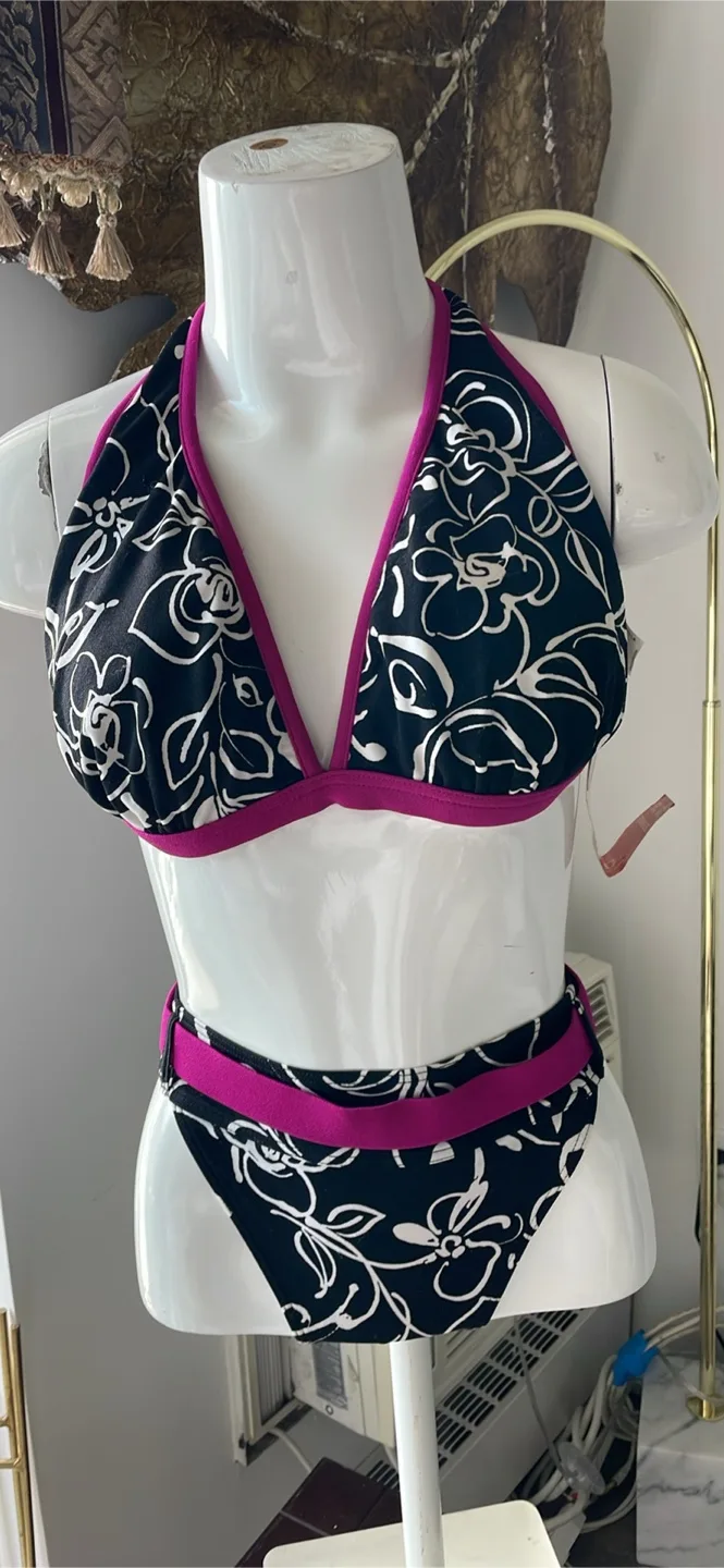 Profile by Gottex Swimsuit - Size 10 thumbnail