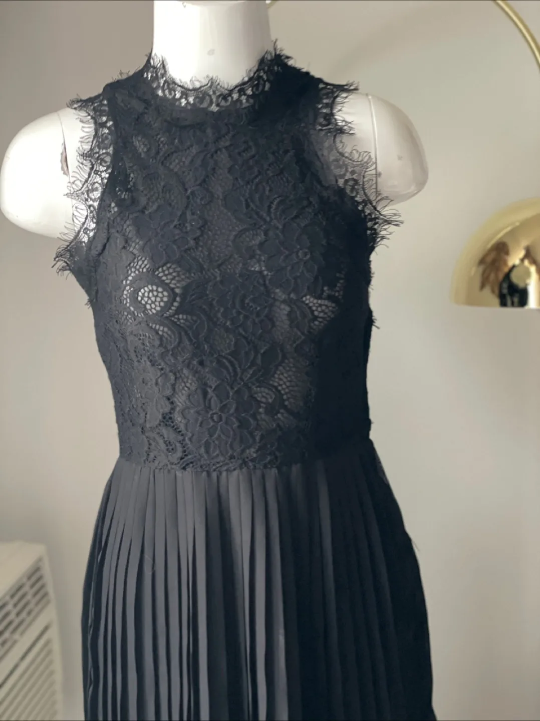 Black Lace Top Pleated Dress thumbnail