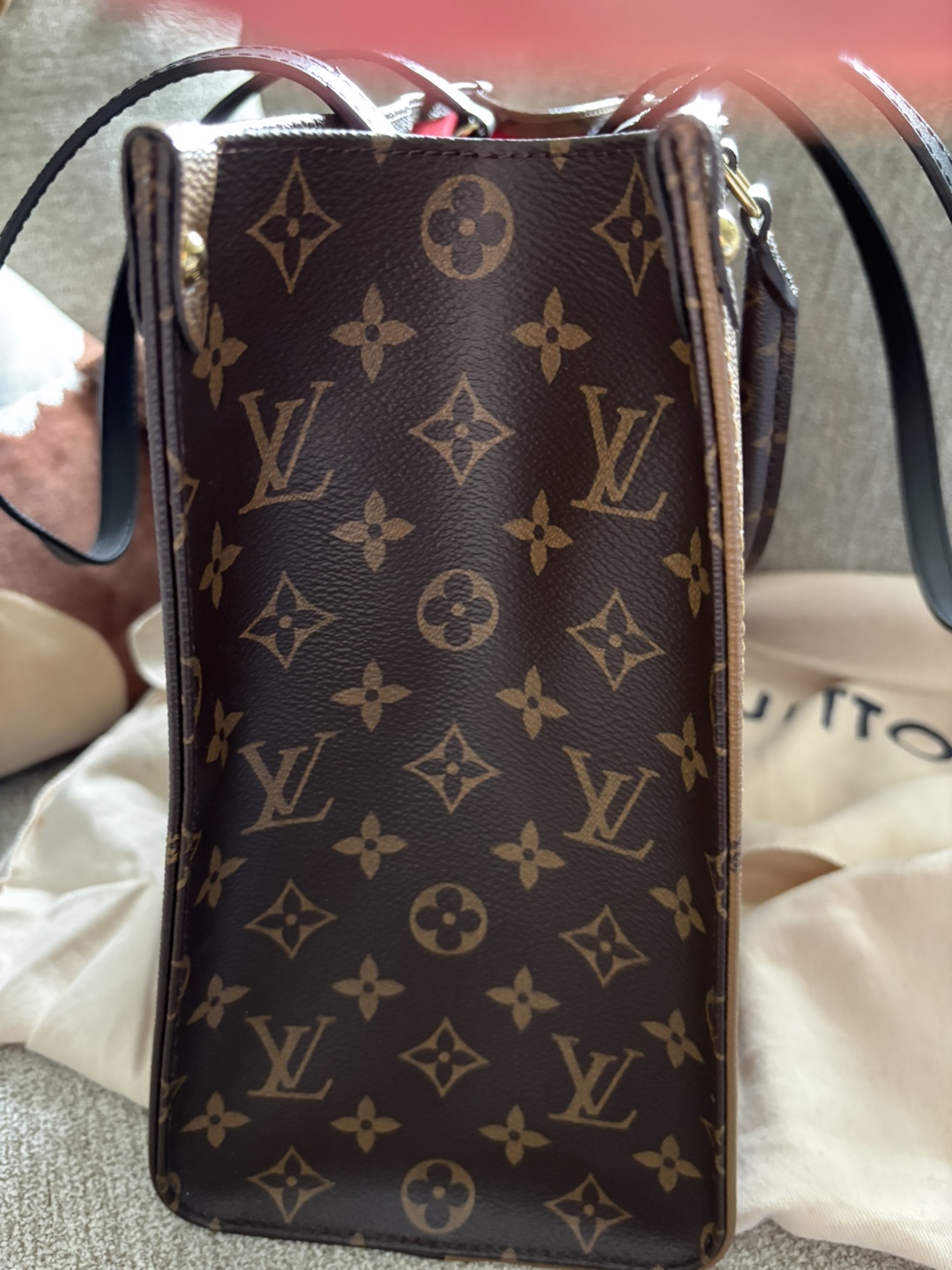 Louis Vuitton OnTheGo MM Tote Bag - photo 2