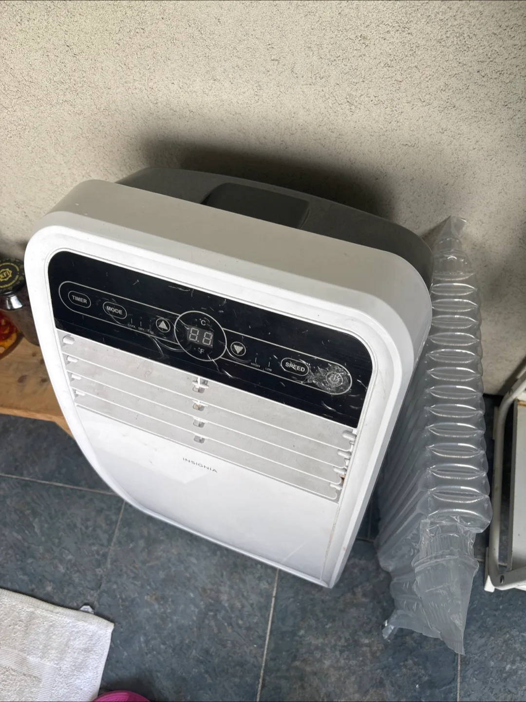 Insignia Portable Air Conditioner image indicator(3)