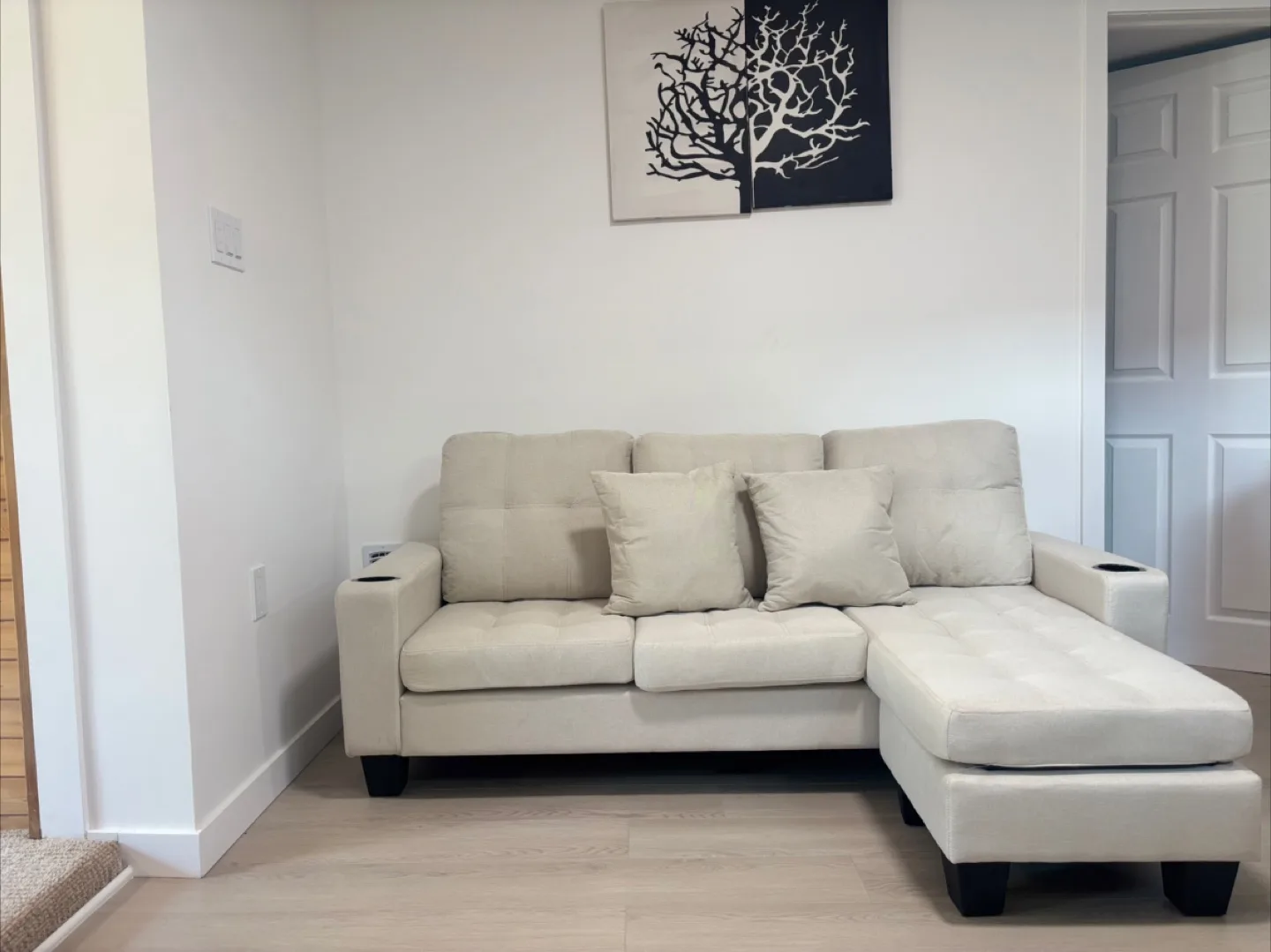 Beige Sectional Sofa with Chaise Lounge image indicator(3)