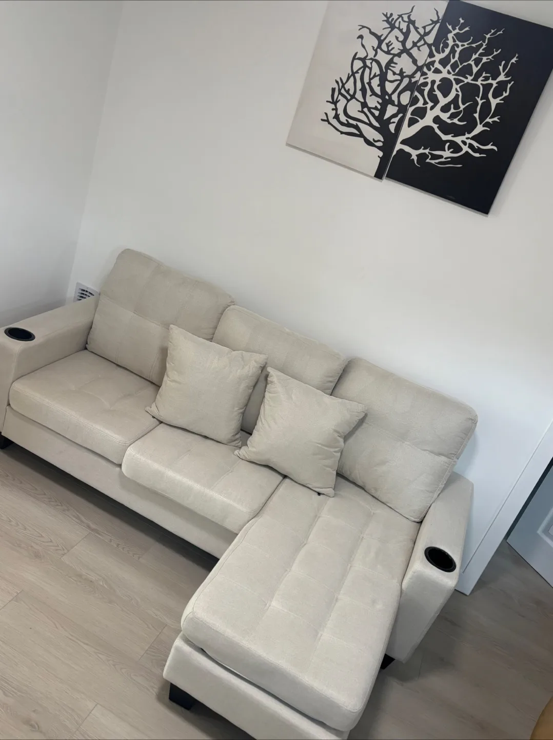 Beige Sectional Sofa with Chaise Lounge image indicator(5)