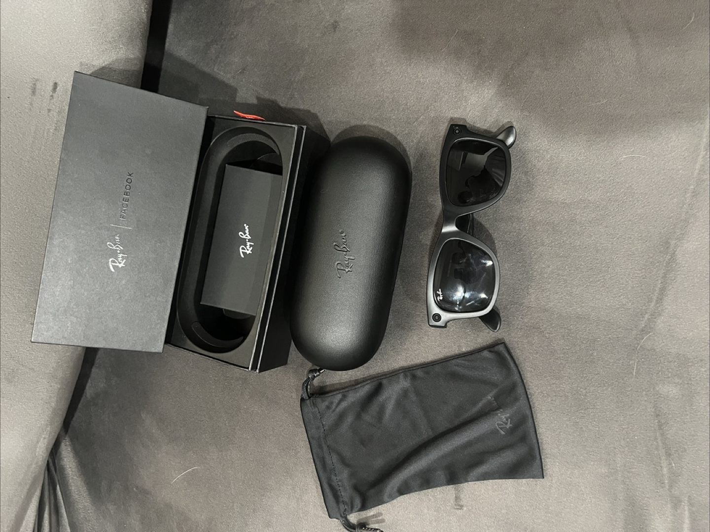 Ray-Ban Meta Wayfarer Stories