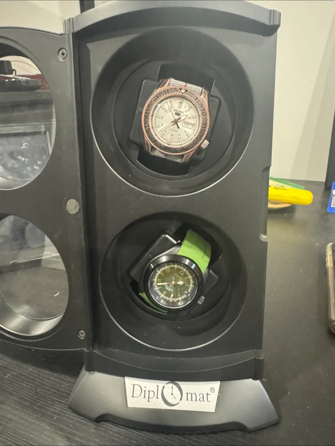 Diplomat Automatic Watch Winder image indicator(7)