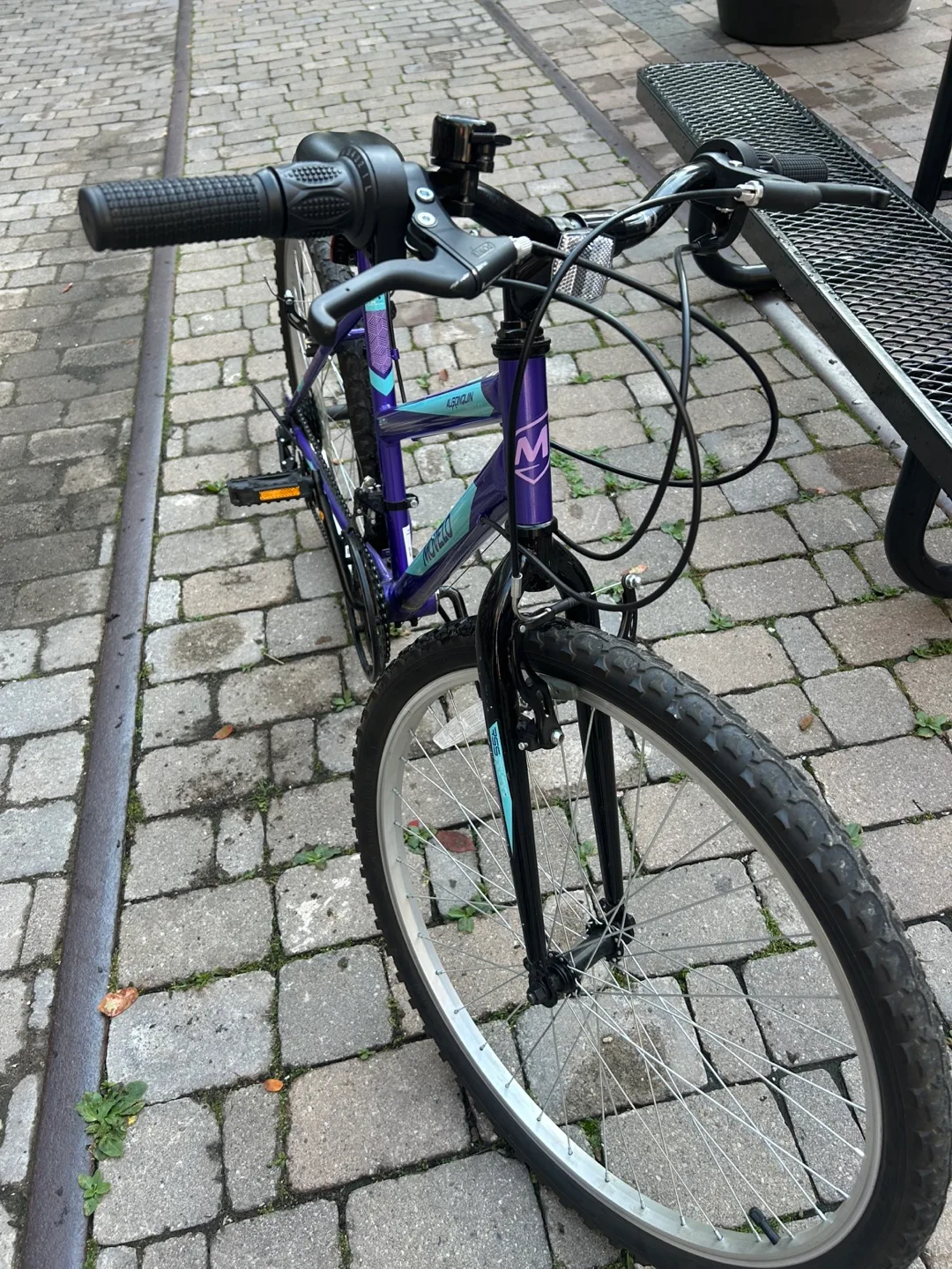 26” Movelo Mountain Bike thumbnail
