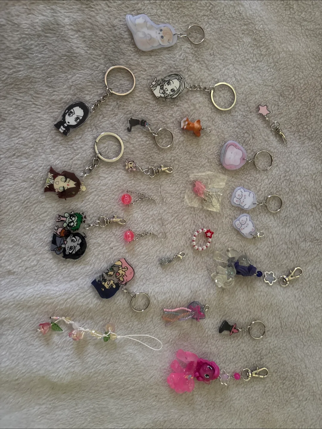 Assorted Craft Supplies image indicator(9)