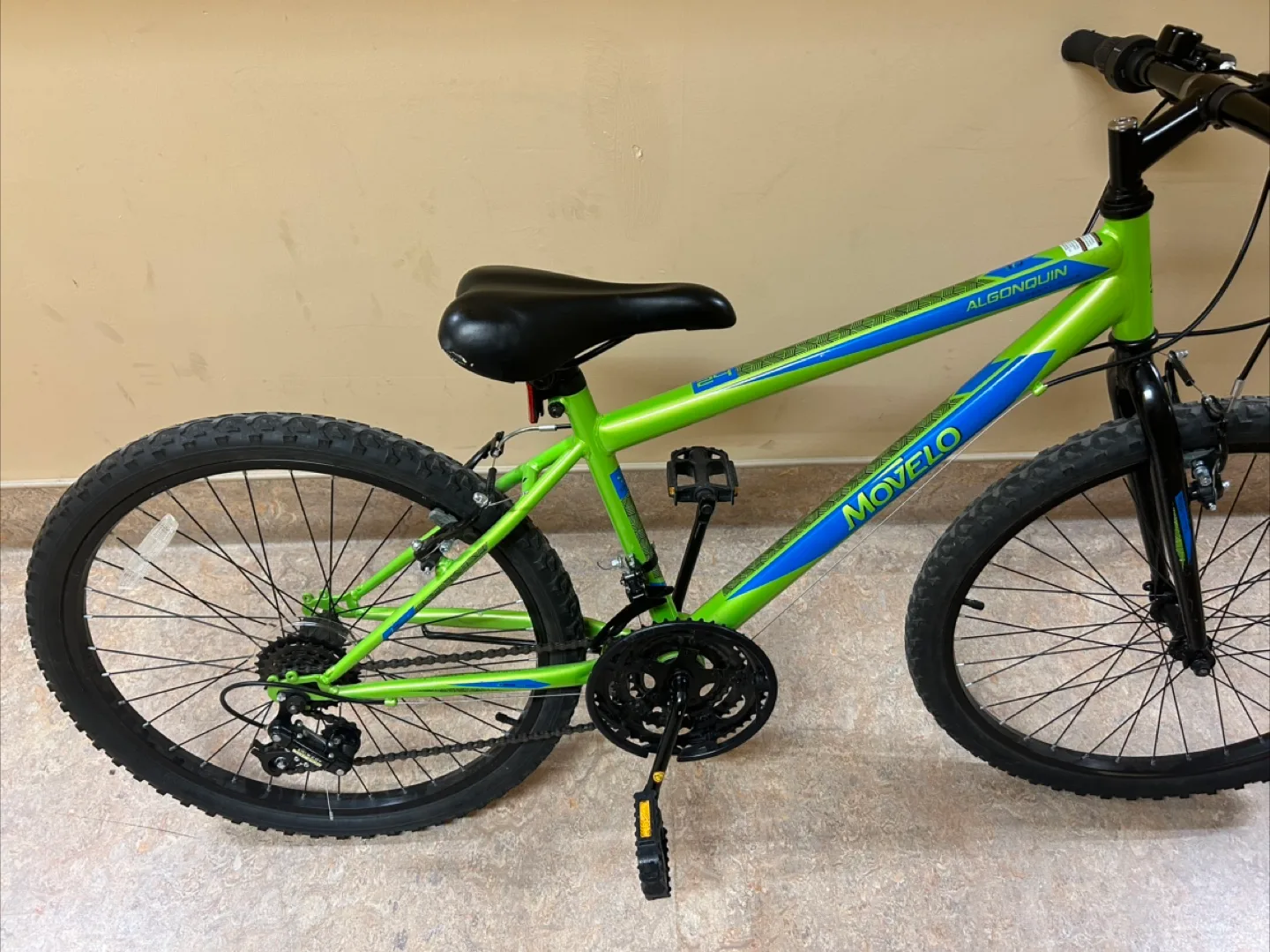 Youth 24”  Green & Blue Mountain Bike image indicator(2)