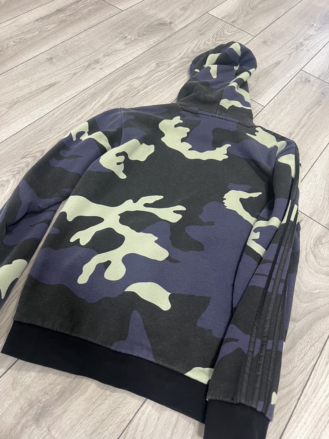 Adidas Camo Hoodie & The North Face Hoodie - Size S - photo 3