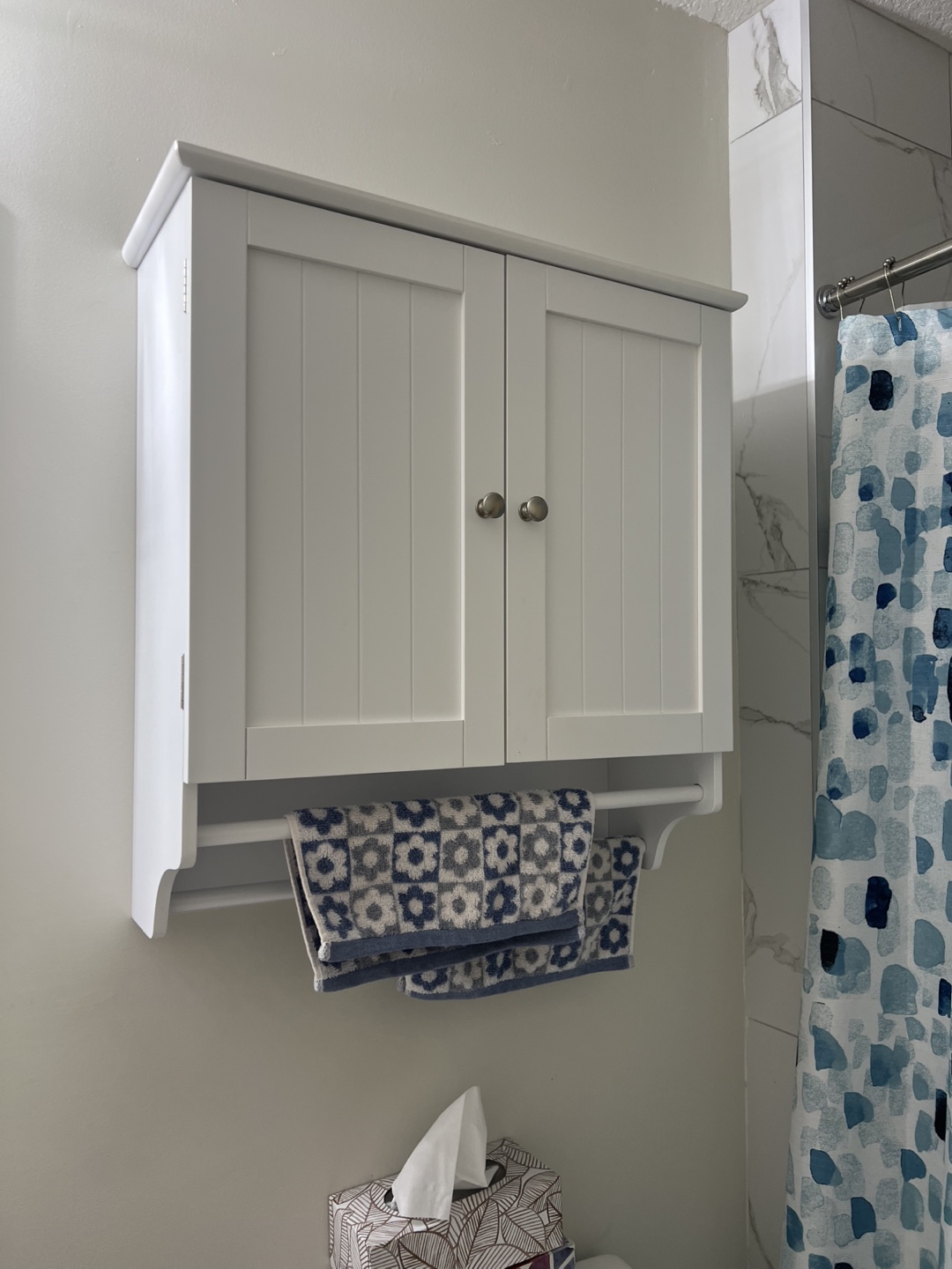 White Bathroom Cabinet with Towel Rack - photo 2