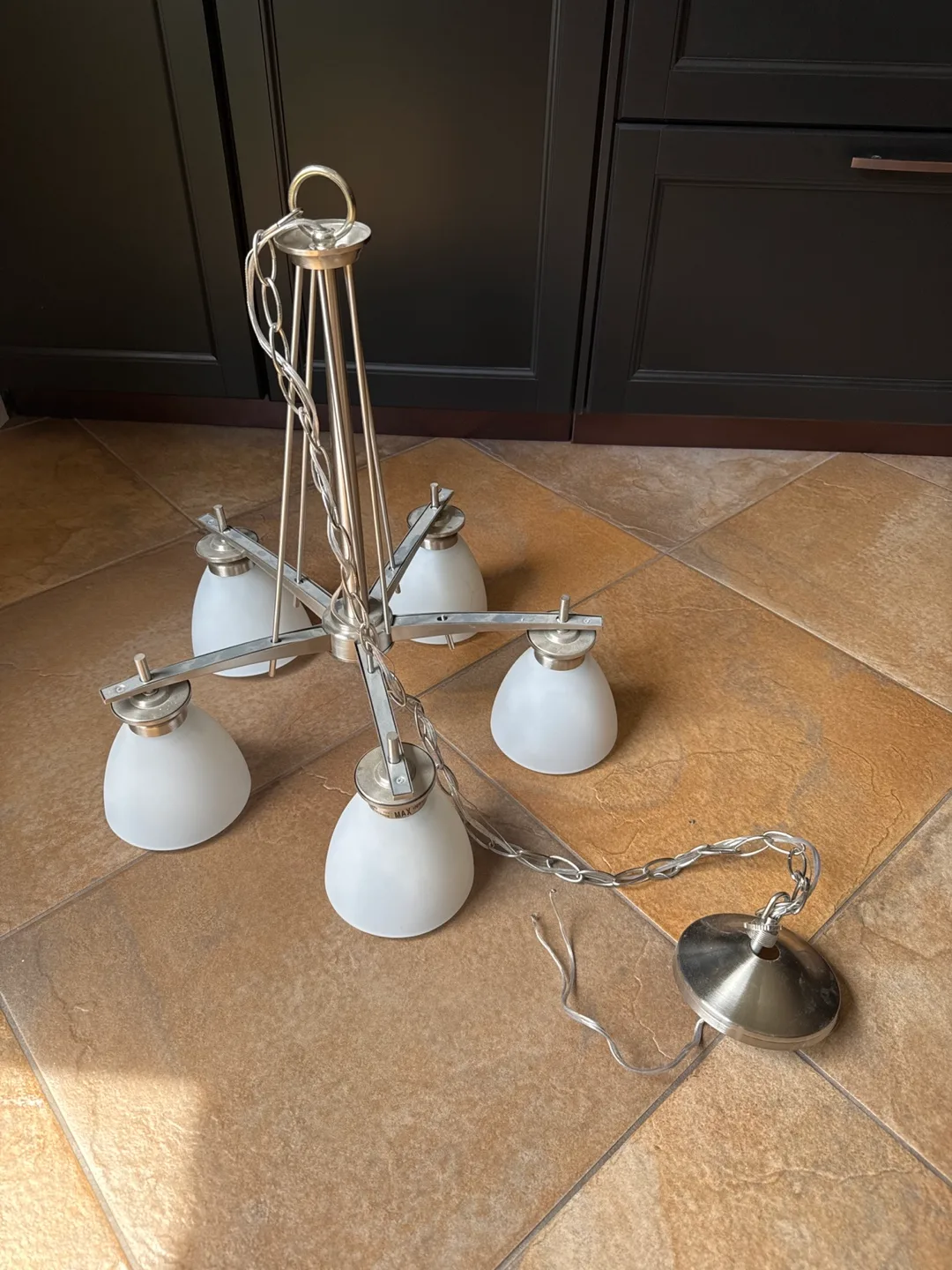 Chandelier with 5 White Glass Shades image indicator(2)