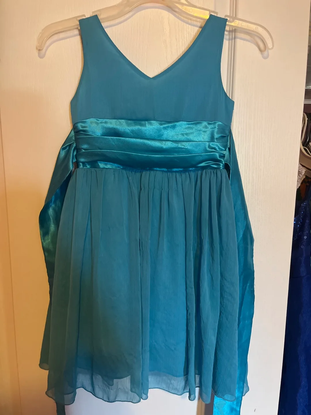 Girl’s cute blue classy dress thumbnail