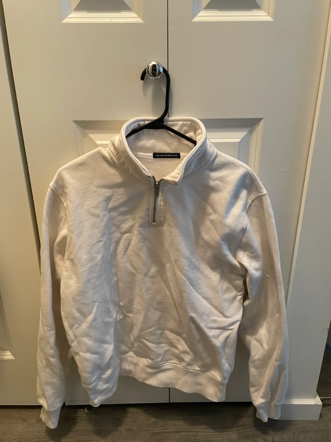 Take 10 Clothes for $10 image indicator(2)