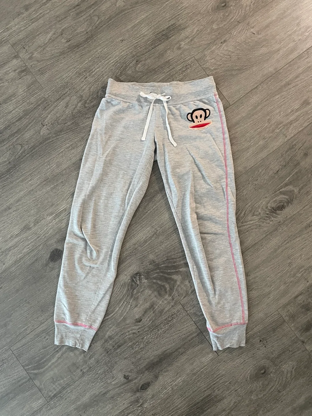 Take 10 Clothes for $10 image indicator(3)