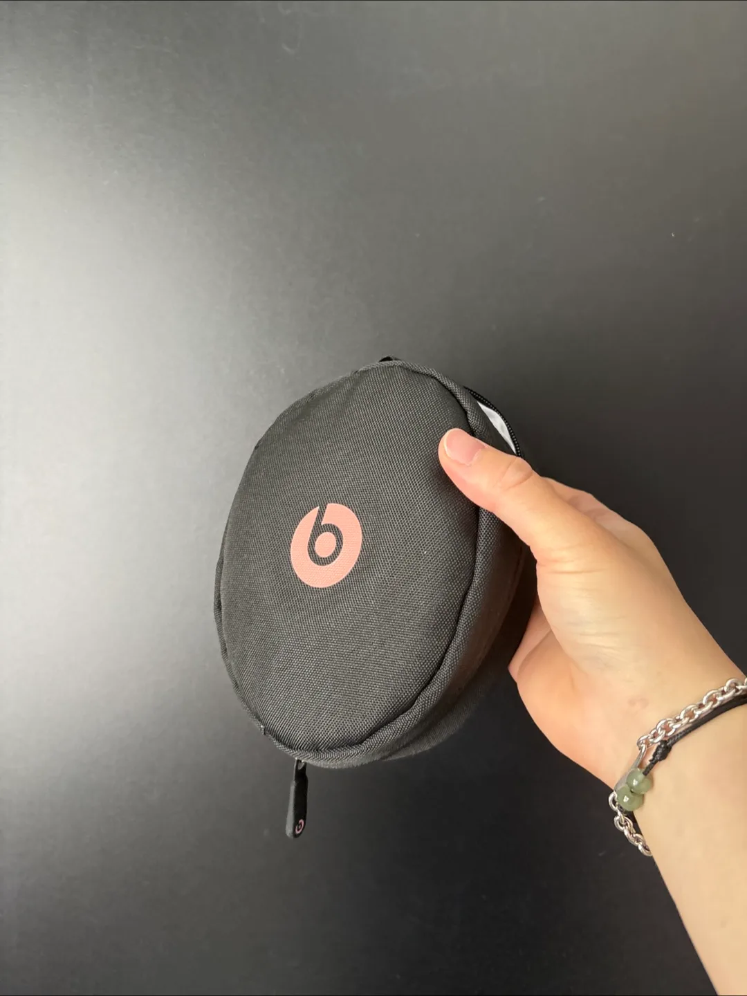 Beats Solo3 Wireless Headphones - Rose Gold/White image indicator(2)