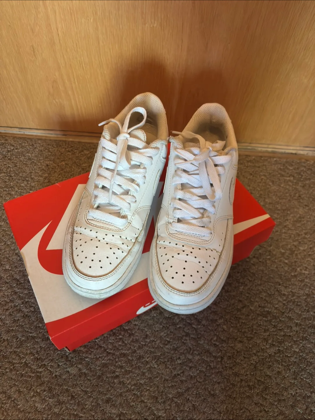 Nike Women's Court Vision Low NN - Size 6 thumbnail