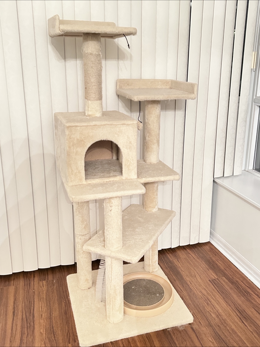 CAT TREE