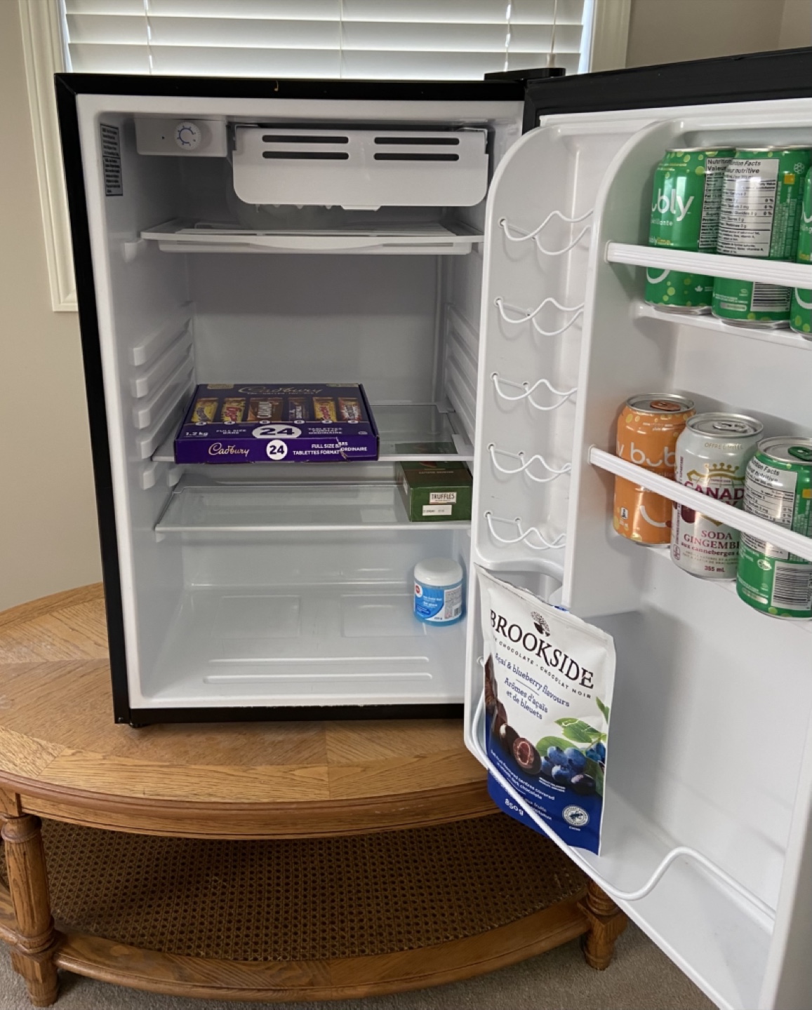 Molson Canadian Mini Fridge - photo 2