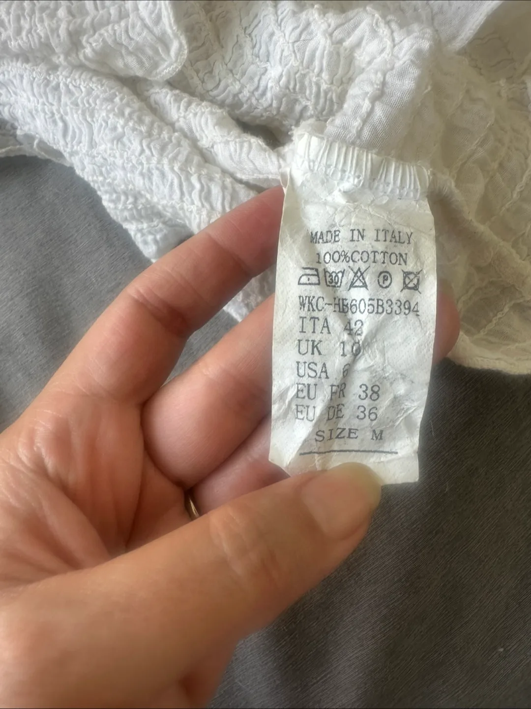 100% cotton White Off-Shoulder Top 🇨🇦by NastyGal- Size M image indicator(5)