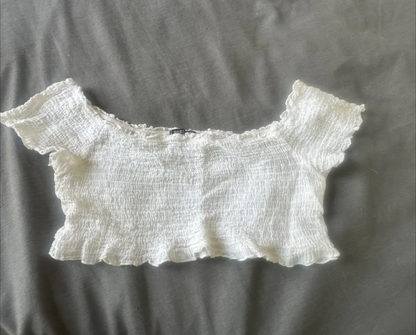 100% cotton White Off-Shoulder Top 🇨🇦by NastyGal- Size M image indicator(2)