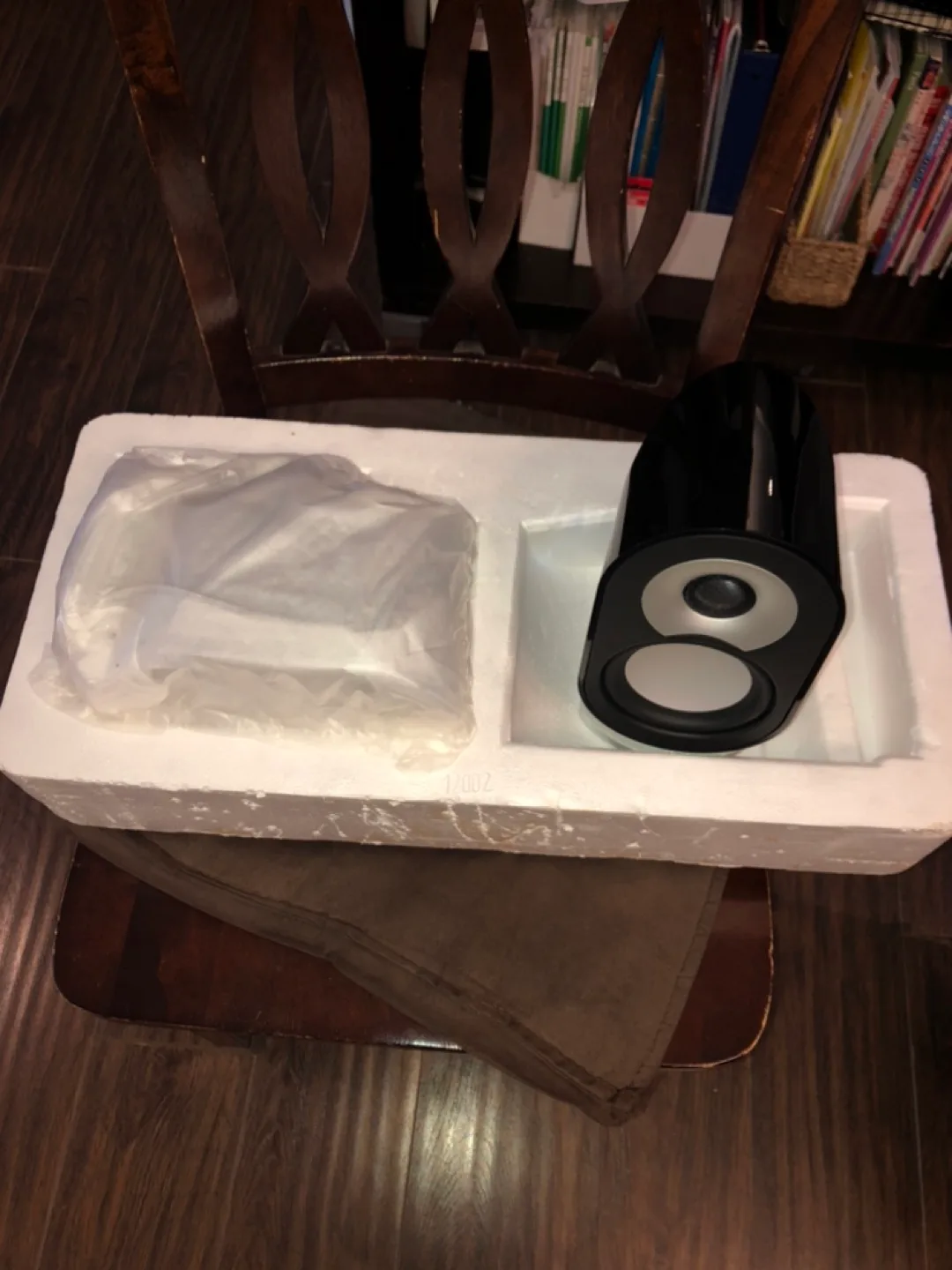 Paradigm ES-3297 Speakers (2 Pairs) – Brand New image indicator(2)