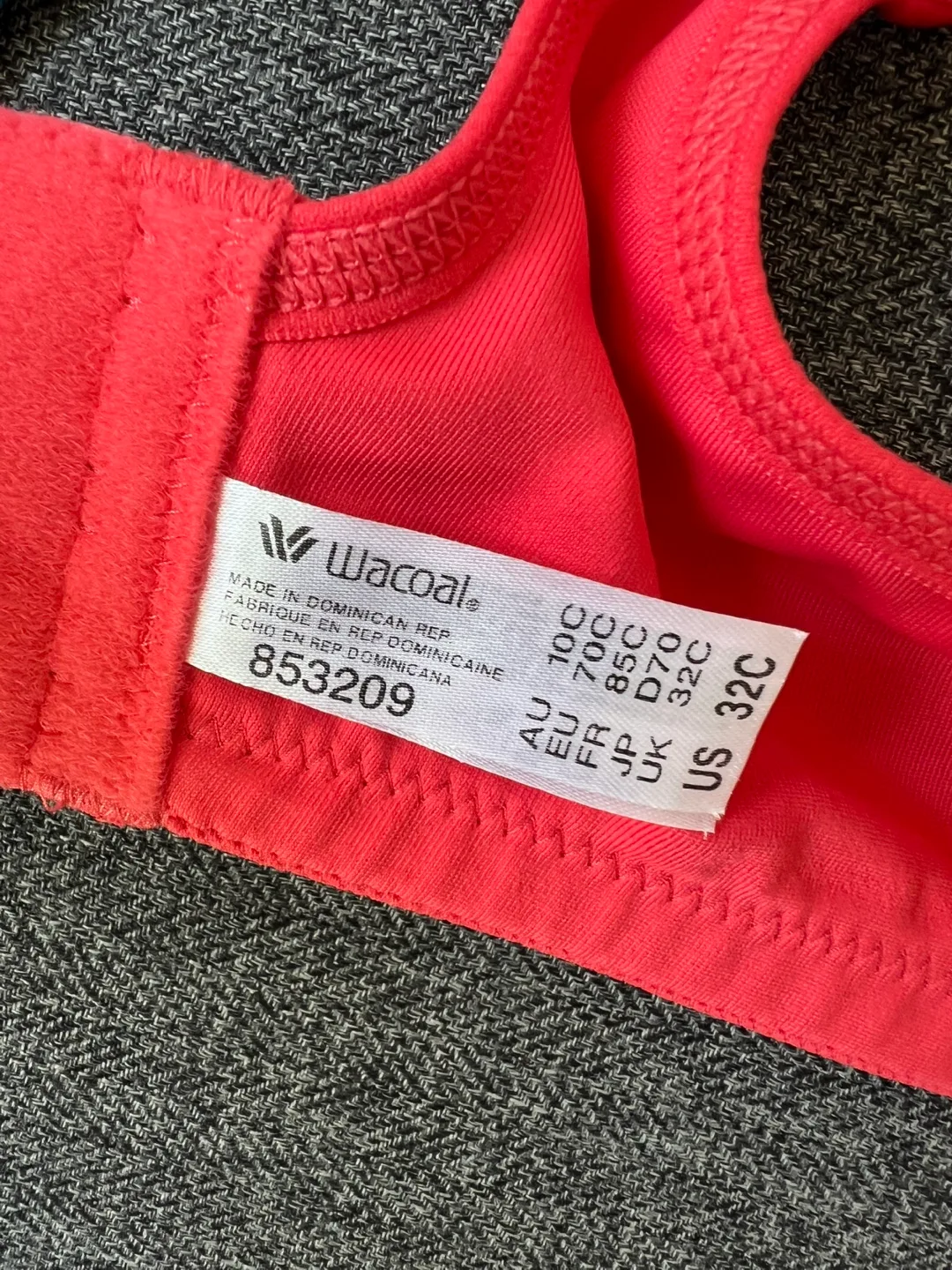 Wacoal Sports Bra - Size 32C image indicator(3)