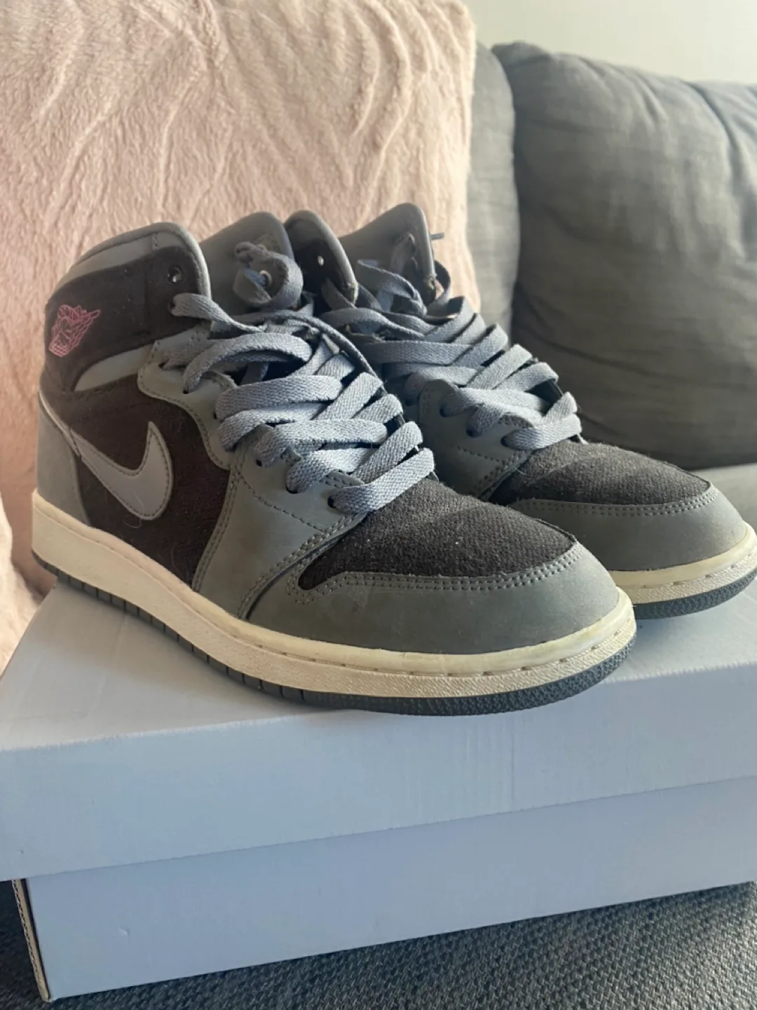 Nike Air Jordan - Grey/Black - Size 4.5 Youth thumbnail