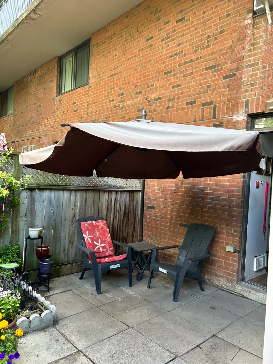 Outdoor Cantilever Patio Umbrella - Brown With base. image indicator(2)