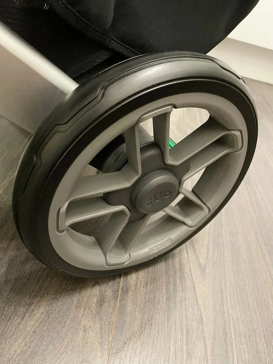 Mint Condition Uppababy Cruz V2 Set - Pls Read Description image indicator(6)