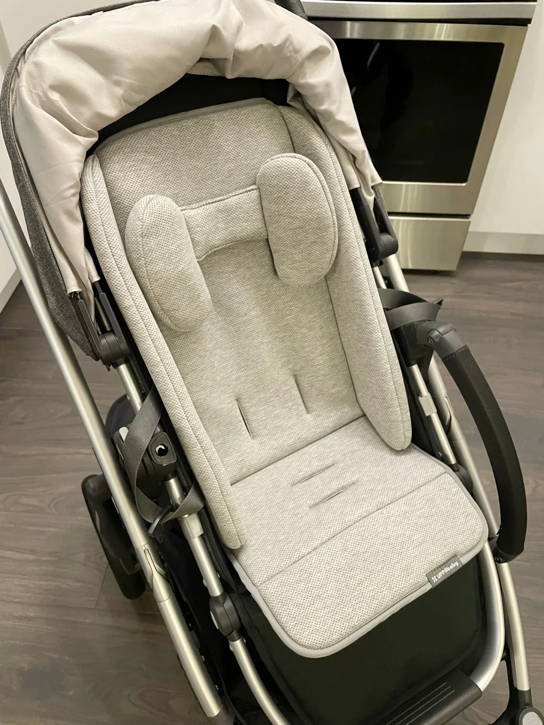 Mint Condition Uppababy Cruz V2 Set - Pls Read Description image indicator(7)