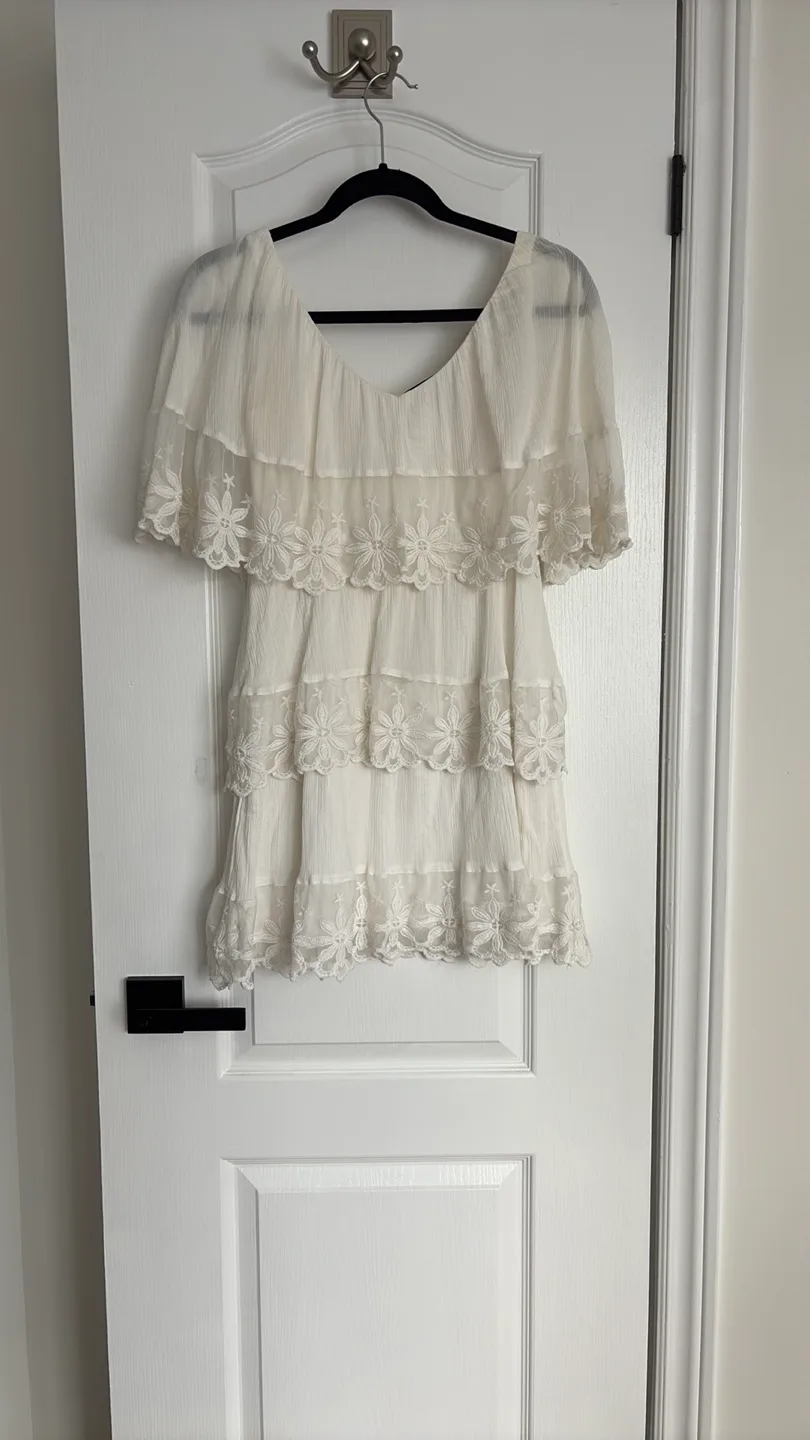 H&M White Tiered Dress - Size 2 thumbnail