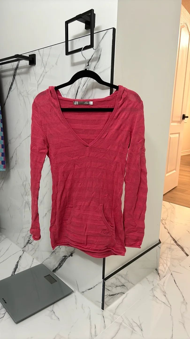 Kismet red sweater size S thumbnail