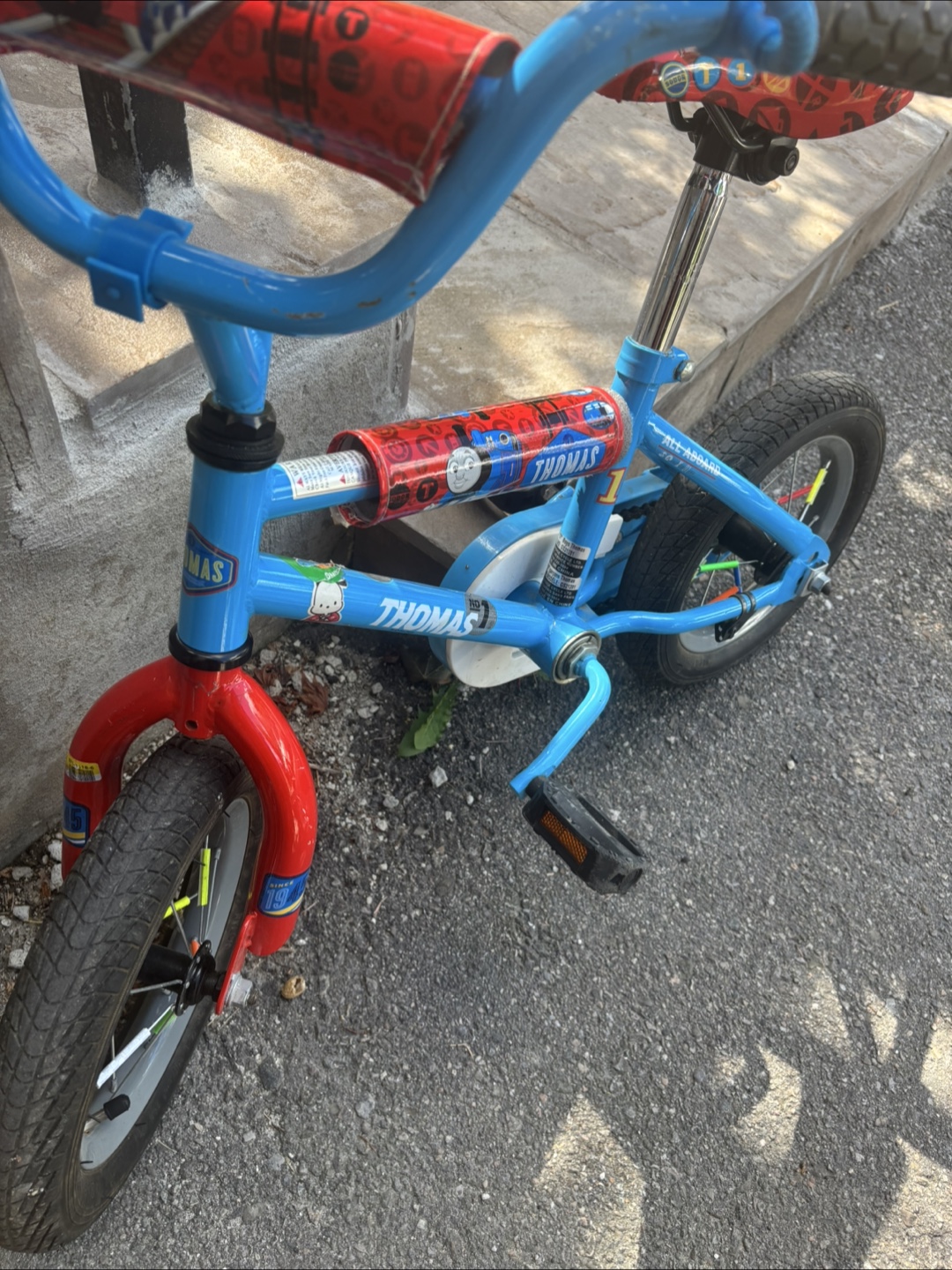 Thomas the Tank Engine Kids' Bike 12” (age 3-5) - photo 4