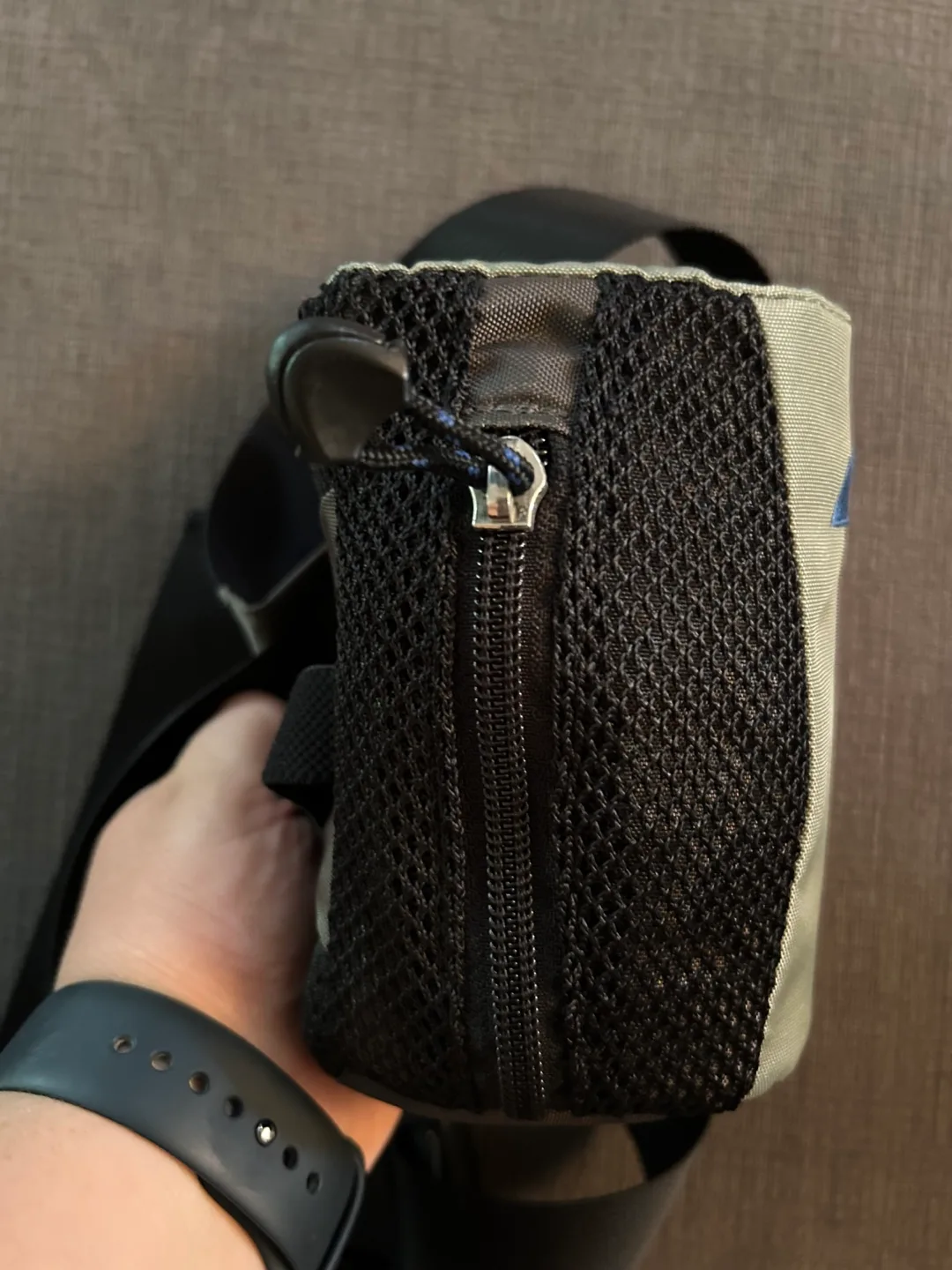 Mountain Equipment Co-op (MEC) Water Bottle Pouch image indicator(3)