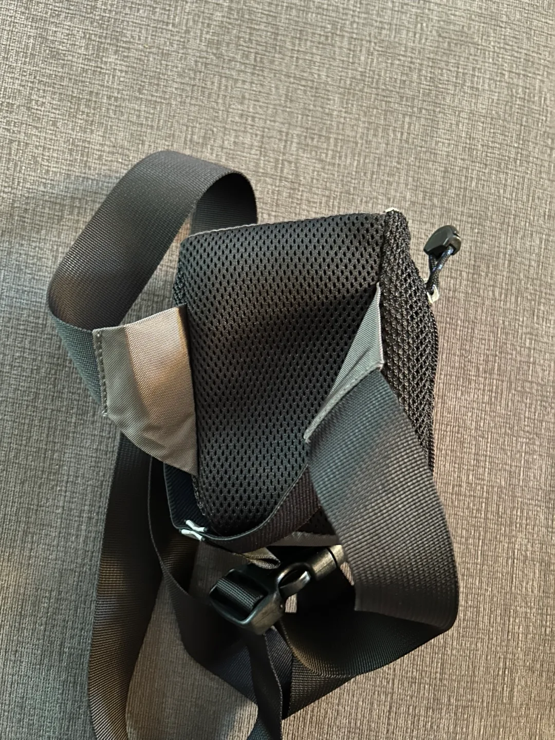 Mountain Equipment Co-op (MEC) Water Bottle Pouch image indicator(5)