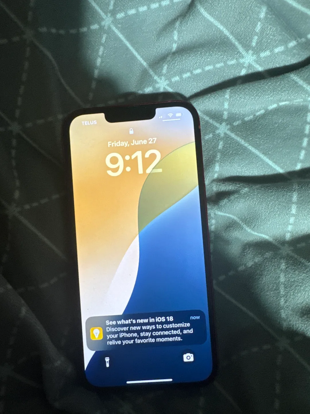 Apple iPhone 13 - Red thumbnail