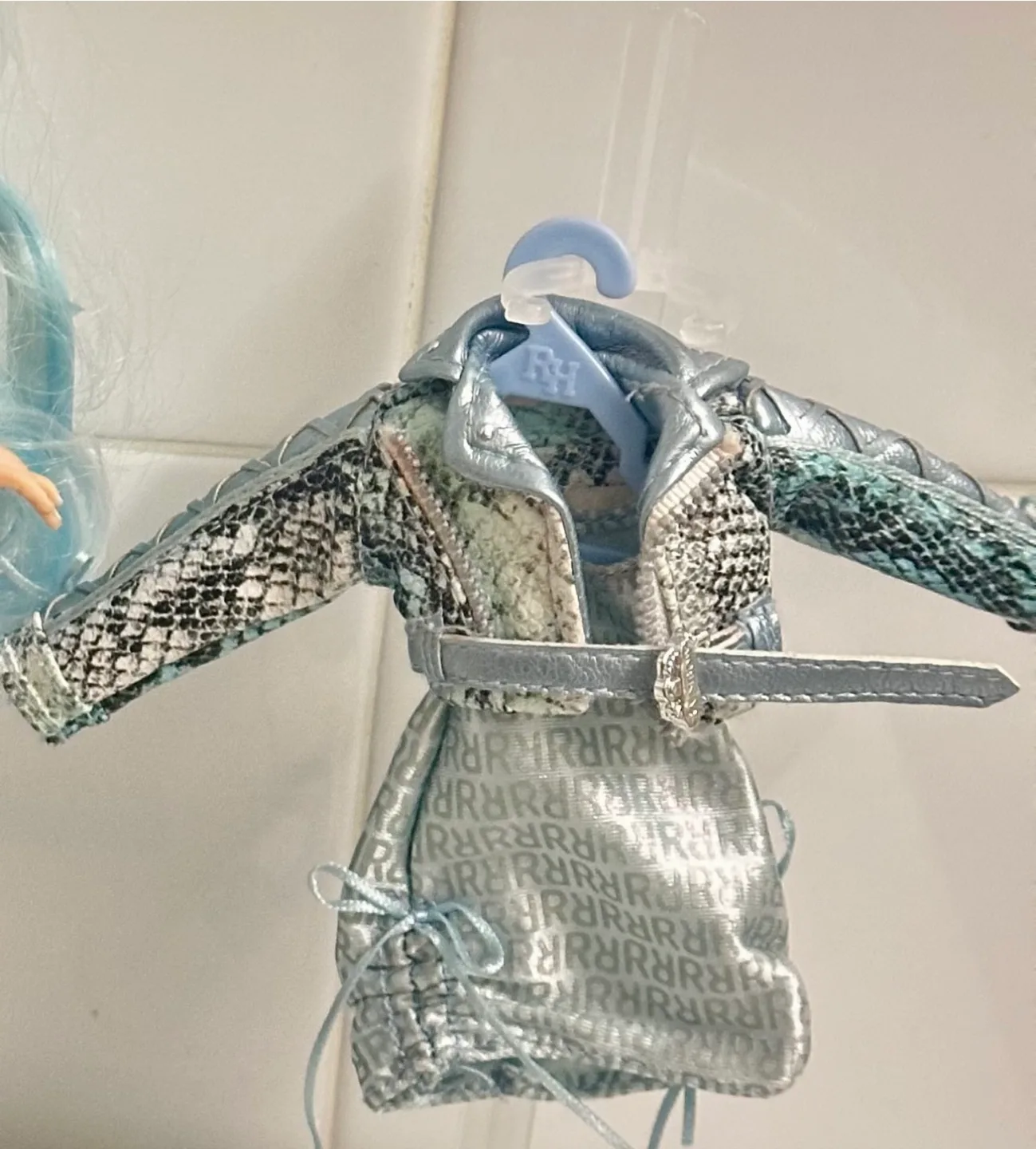 Rainbow High and Shadow High Dolls- see pictures image indicator(7)