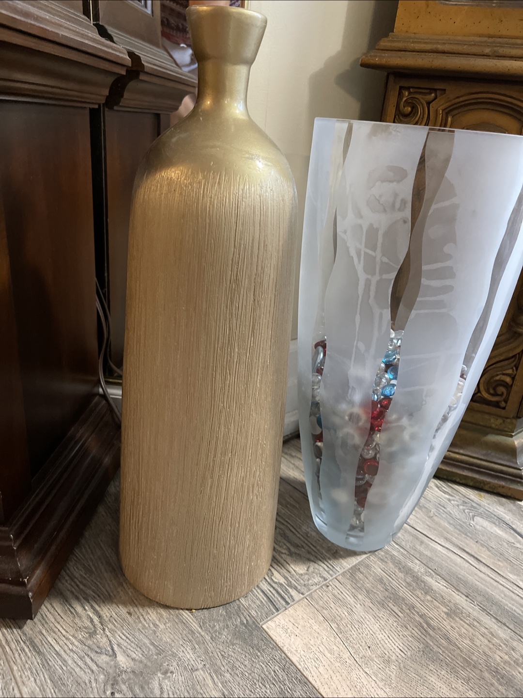Decorative Gold Vase & White Vase