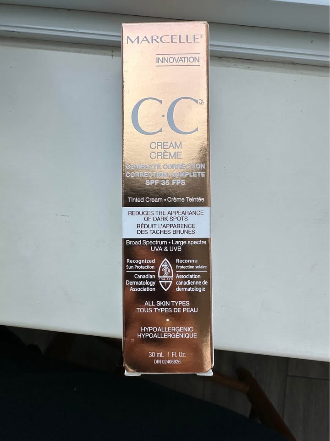 New-Marcelle CC Cream SPF35 FPS, Light To Medium