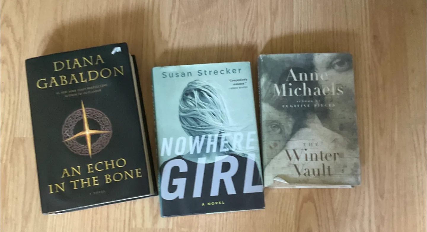 Collection of Vintage Romance and Mystery Novels thumbnail