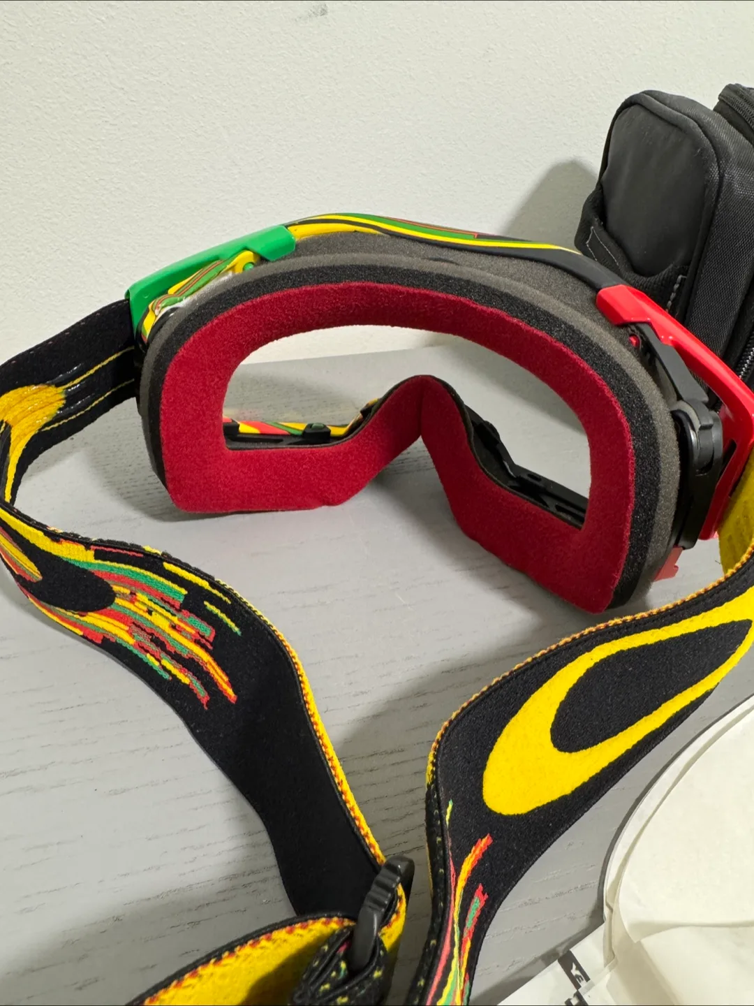 Oakley Airbrake Mx Goggles brand new image indicator(4)